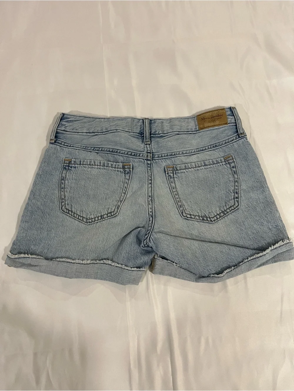 Abercrombie & Fitch kids girls blue denim shorts size 11/12